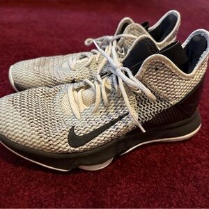 Nike LeBron Witness 4 White/White-Black BV7427-101 Men's Size 7.5